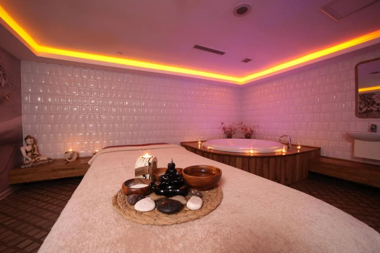 Legacy Ottoman Hotel Istanbul 5*,